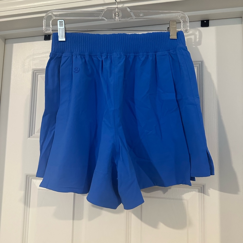 lululemon flowy high waisted bright blue shorts!!